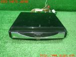 3UPJ=39440502]ハイエースワゴン100系(KZH106W)Panasonic パナソニック CN-DV2200YD DVDナビ 中古_s0