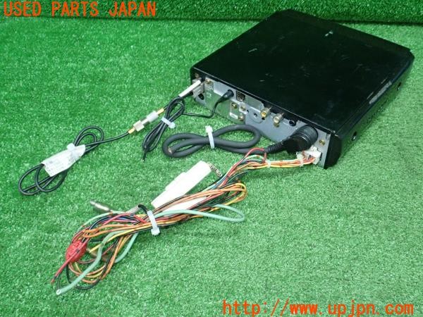 3UPJ=39440502]ハイエースワゴン100系(KZH106W)Panasonic パナソニック CN-DV2200YD DVDナビ 中古_m3