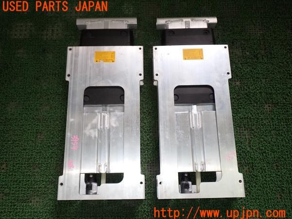 3UPJ=39540717]VW ニュービートル カブリオレ LZ(1YAZJ)純正 1Y0 880077 N ロールオーバー プロテクションバー 中古_m0