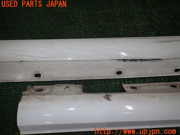 3UPJ=39590025]ベンツ C180(204049 W204)純正 A2046981354 A2046981454 サイドステップ 中古_m2