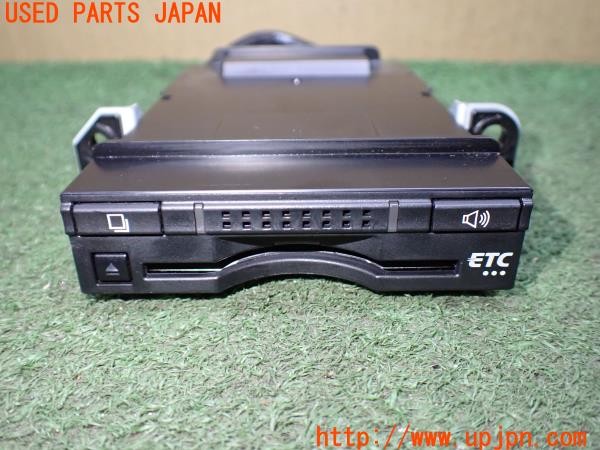 3UPJ=39720503]クラウン ロイヤルサルーン(GRS210)純正ビルトイン 86980-47030 ETC車載器 中古_m2