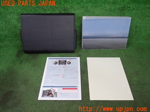 3UPJ=39810802]ボルボ V40 T4 SE(MB4164T)取扱説明書 取説 車両マニュアル オーナーズマニュアル 中古_m2