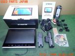 3UPJ=40030562]フーガ ハイブリッド(HY51)前期 XTRONS HD116HD ヘッドレストモニター DVDプレーヤー USB/SD再生 HDMI FHD 難あり 中古_s0
