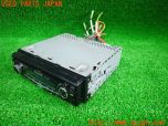 3UPJ=40570518]ロードスター Ｒリミテッド(NA8C)Panasonic パナソニック CQ-C1303D CDプレーヤー カーオーディオ 中古_s0