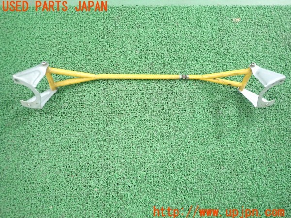 3UPJ=40570705]ロードスター Ｒリミテッド(NA8C)純正 フロントタワーバー 中古_m1