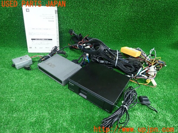 3UPJ=41280506]キャデラック CTS ラグジュアリー(A1LL)Panasonic パナソニック CN-ZU510D SDナビ ユニット 取説付き 中古_m0