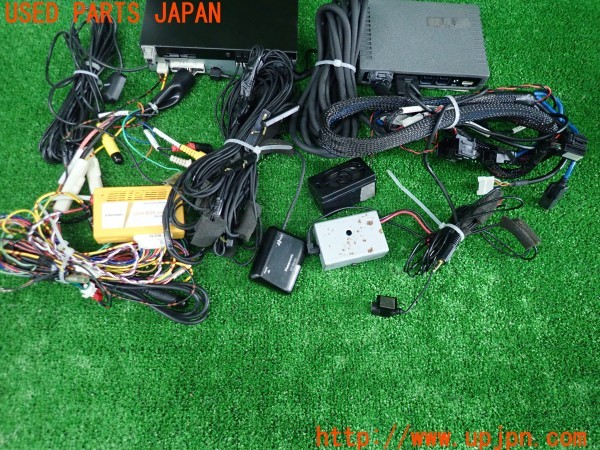 3UPJ=41280506]キャデラック CTS ラグジュアリー(A1LL)Panasonic パナソニック CN-ZU510D SDナビ ユニット 取説付き 中古_m2