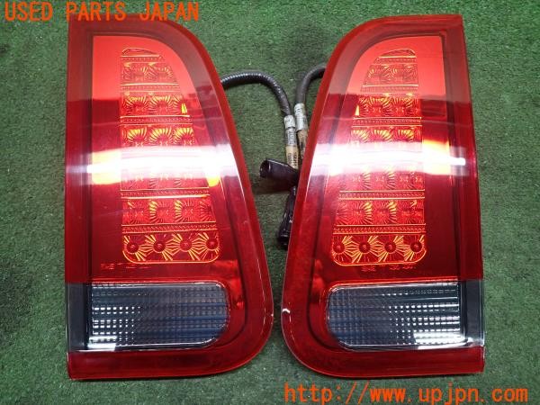 3UPJ=41290547]リンカーン ナビゲーター(不明 U228)前期 EAGLE EYES FR-491-BUDE4 イーグルアイズ フィニッシャー テールランプ 中古_m0