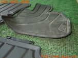 3UPJ=41870629]BMW 118i プレイ(7K15 F40)BMW純正 51472406753 オールウェザーフロアマット ラバーマット 右ハンドル車用 BMW F48 用 中古_s1