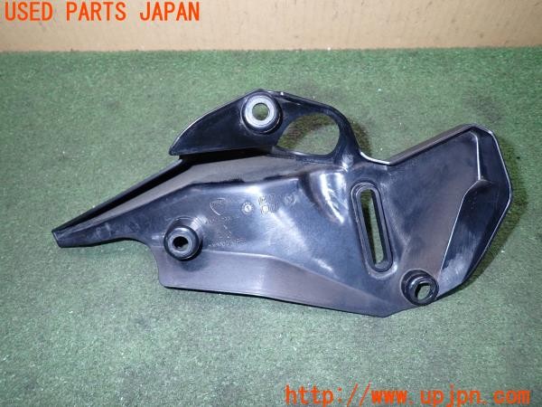 3UPJ=41950009]ドゥカティ スーパースポーツ S(ZDMVA01JAKB)純正 482.1.233.1A リザーバータンクカバー 中古_m2