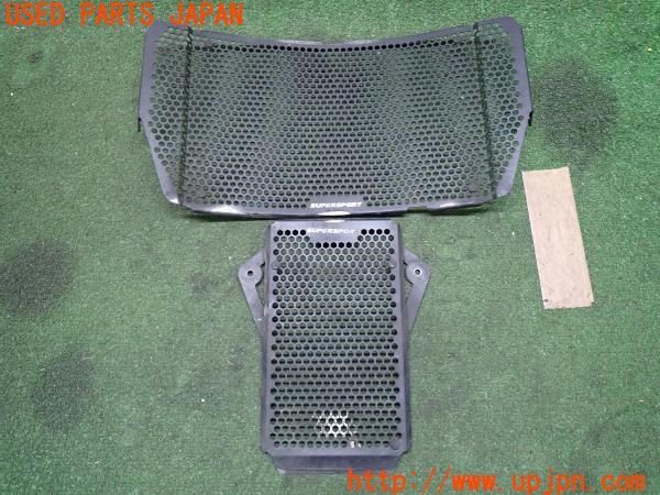 3UPJ=41950125]ドゥカティ スーパースポーツ S(ZDMVA01JAKB)社外 ラジエーター・オイルクーラーカバー コアガード 中古_m0