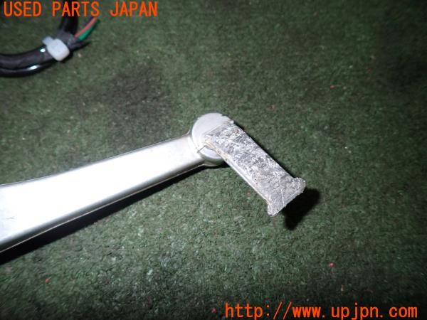 3UPJ=41950587]ドゥカティ スーパースポーツ S(ZDMVA01JAKB)純正 シフトペダル クイックシフター 難あり 中古_m2