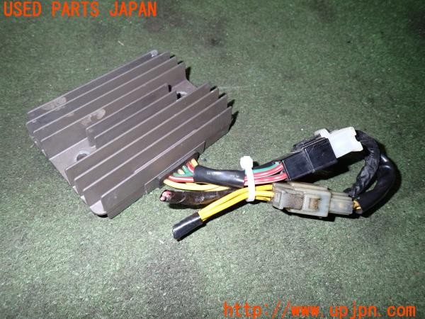 3UPJ=41960116]ドゥカティ 848EVO(ZDMH602AADB)純正 SH579EA レギュレーター 中古_m1