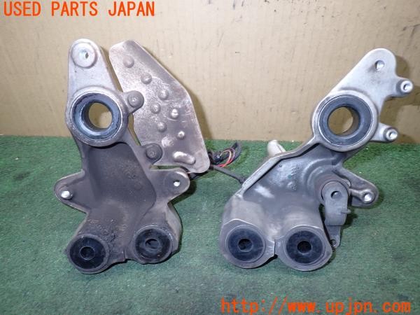 3UPJ=41970565]ドゥカティ ムルティストラーダ 1000DS(ZDMA100AA3B)純正 フットステップ 中古_m2