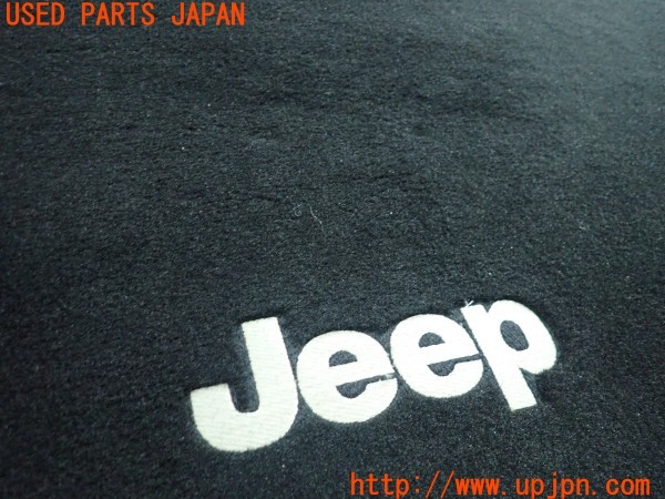 3UPJ=42560634]ジープ ラングラー アンリミテッド サハラ(JK36L)純正 ラゲッジマット トランクマット リバーシブル 中古_m2
