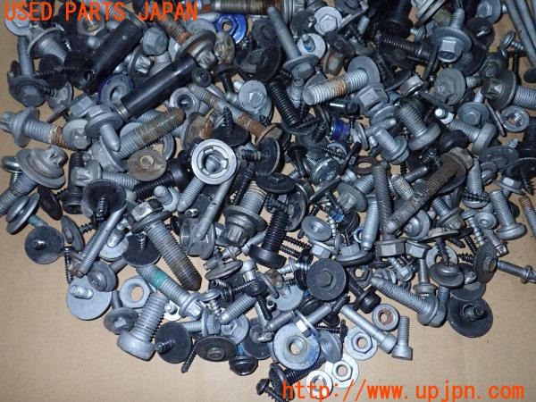 3UPJ=42870720]BMW ミニ(MINI)ジョンクーパーワークス(JCW)クラブマン(LVJCW F54)ネジ・ナット・ステー類 セット ジャンク_m3