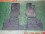 3UPJ=43640629]ジープ ラングラー アンリミテッド サハラ(JK38L)純正 MOPAR 82211508/09 フロアマット ラバーマット 右ハンドル用 中古_s0