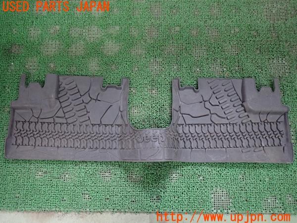 3UPJ=43640629]ジープ ラングラー アンリミテッド サハラ(JK38L)純正 MOPAR 82211508/09 フロアマット ラバーマット 右ハンドル用 中古_m2