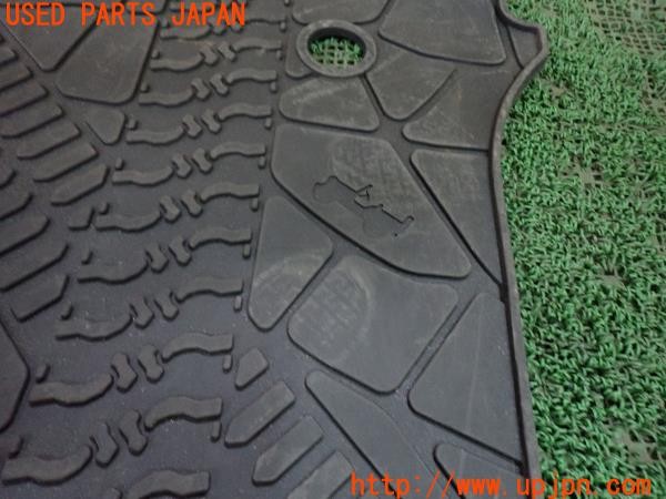 3UPJ=43640634]ジープ ラングラー アンリミテッド サハラ(JK38L)純正 MOPAR 82213184 ラゲッジマット カーゴトレイ 中古_m2