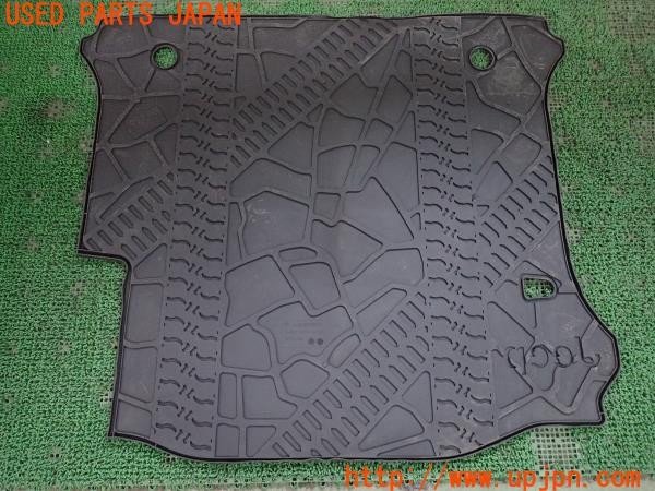3UPJ=43640634]ジープ ラングラー アンリミテッド サハラ(JK38L)純正 MOPAR 82213184 ラゲッジマット カーゴトレイ 中古_m3