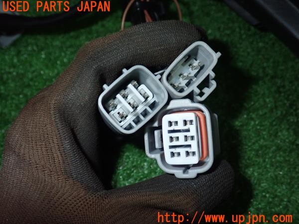 3UPJ=43850523]レクサス IS300h Ｆスポーツ(AVE30)ZHENGWO コーナーランプ 中古_m3