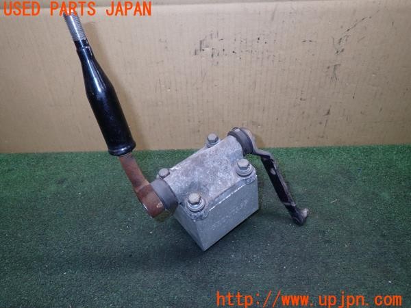 3UPJ=44270205]ランドクルーザー100(UZJ100W)前期 PRO-STAFF プロスタッフ トランスファーブロック 純正レバーセット ボディリフト 中古_m0