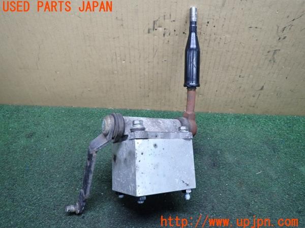 3UPJ=44270205]ランドクルーザー100(UZJ100W)前期 PRO-STAFF プロスタッフ トランスファーブロック 純正レバーセット ボディリフト 中古_m1